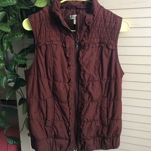 Super cute puffer vest!